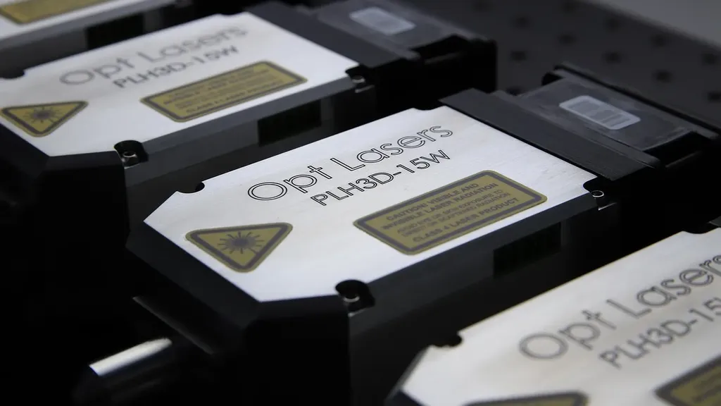Snapmaker Ray Review: Fully Enclosed 40W Laser Engraver